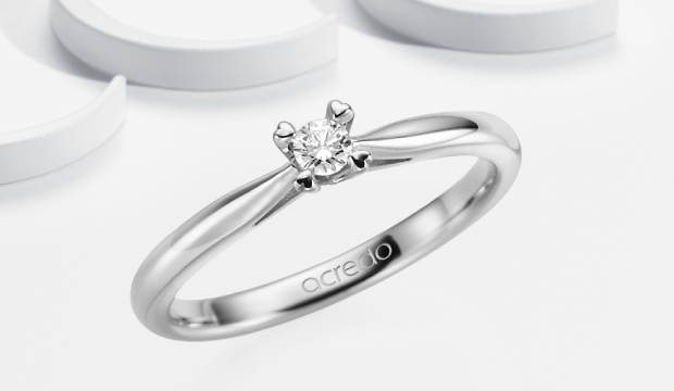 Cenovno ugoden diamantni nakit | acredo